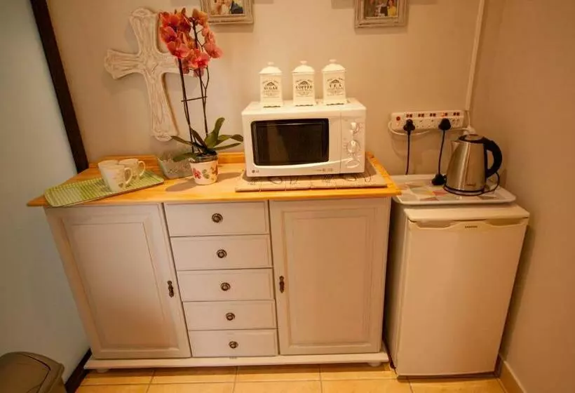 Majatalo Froggy Bay Is The Best All The Way!