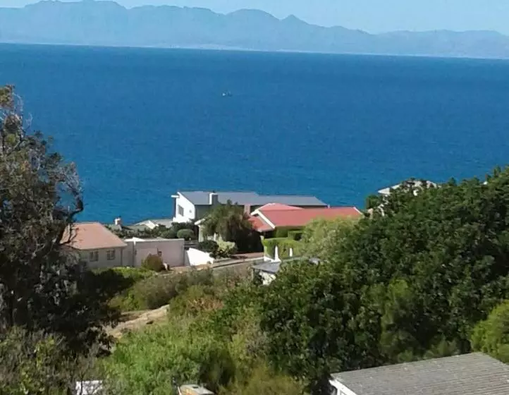 Majatalo Froggy Bay Is The Best All The Way!