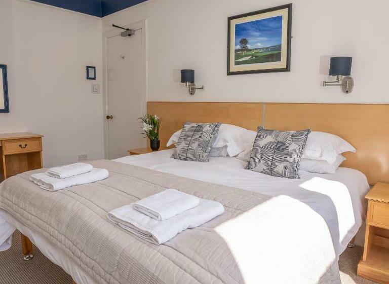 Majatalo Lorimer House