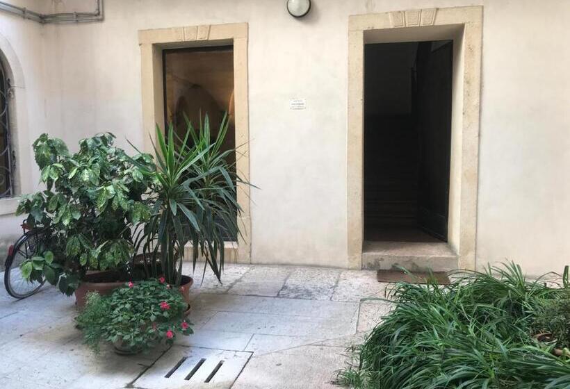 ペンション Palazzo Della Torre Room