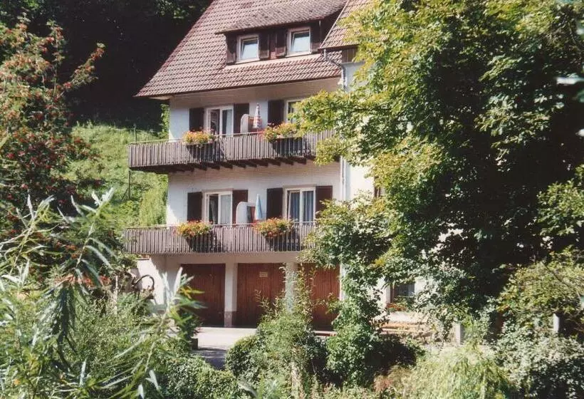 Adieu Alltag: Pension Oesterle Im Schwarzwald