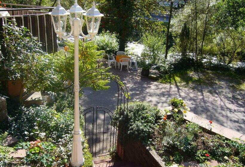 Adieu Alltag: Pension Oesterle Im Schwarzwald