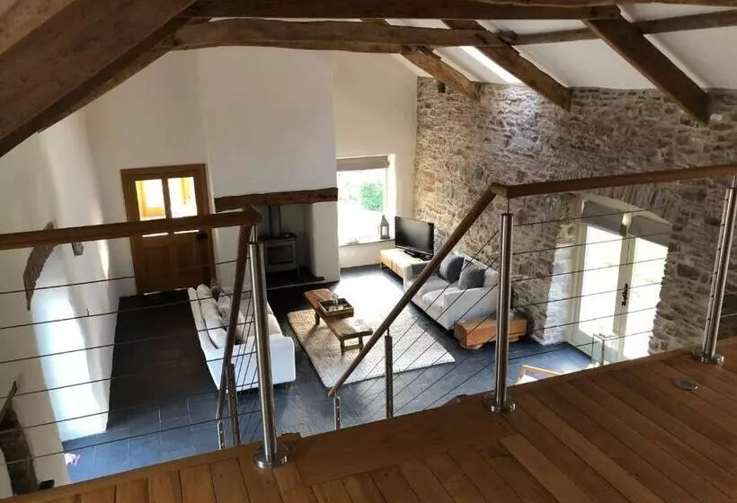 تختخواب و صبحانه Dan Y Graig Barn, Carmarthen