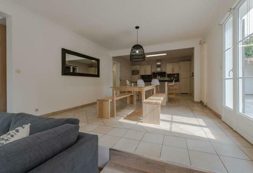 민박 Pool House In Disneyland Bmyguest