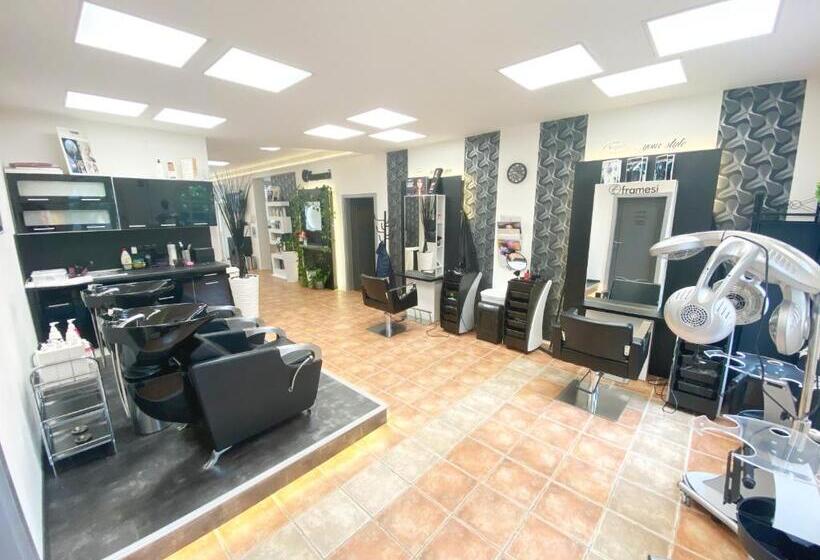 Szálloda Grandlux Villa & Spa