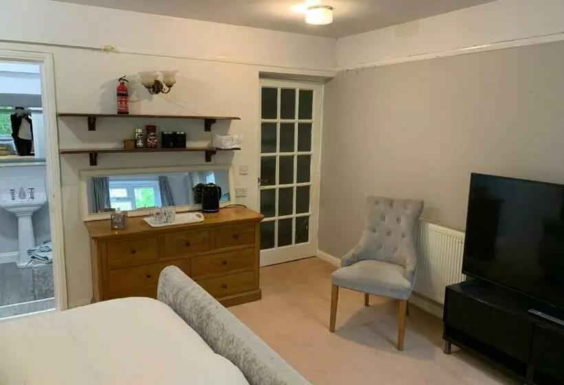 ペンション Debbie’s Digs