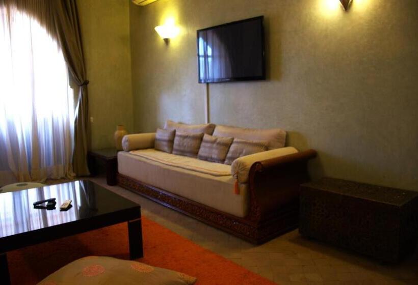 منتجع Villa Thaifa