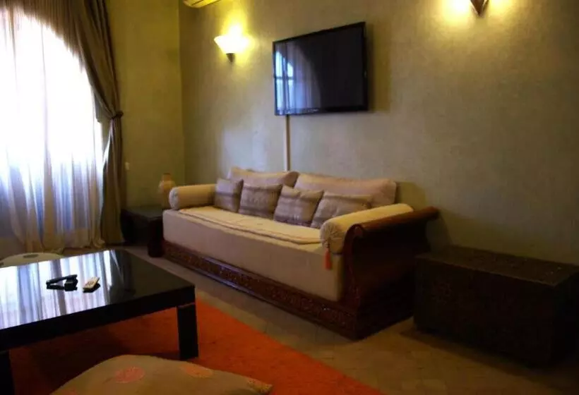 Lomakeskus Villa Thaifa