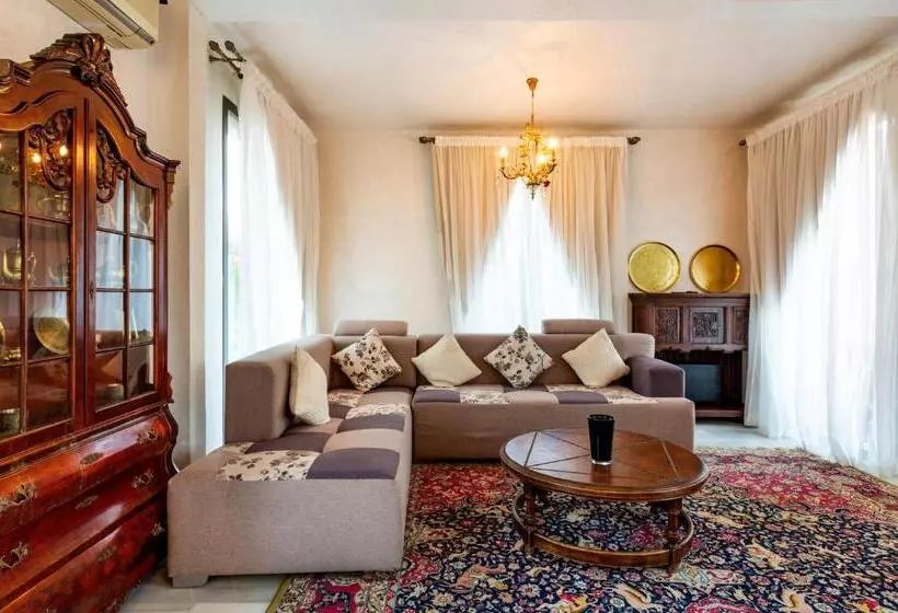 Lomakeskus Villa Thaifa