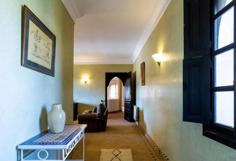 Lomakeskus Villa Thaifa