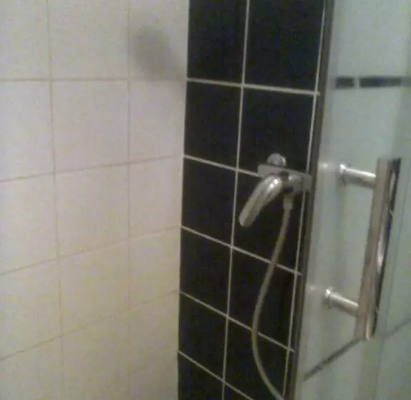 هاستل Vandoeuvre International Home