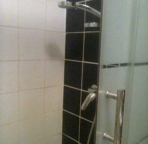 فندق صغير Vandoeuvre International Home