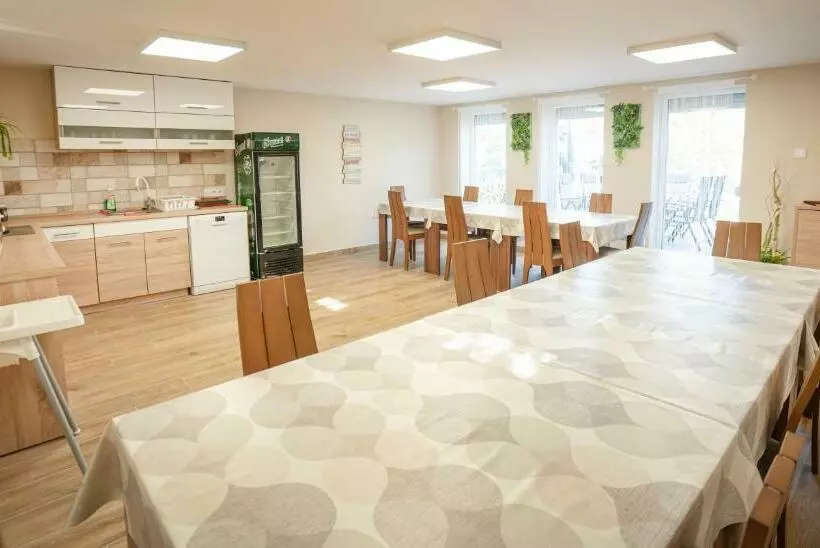 Aamiaismajoitus (B&B) Anna Lak