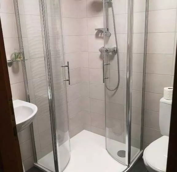 Aamiaismajoitus (B&B) Anna Lak