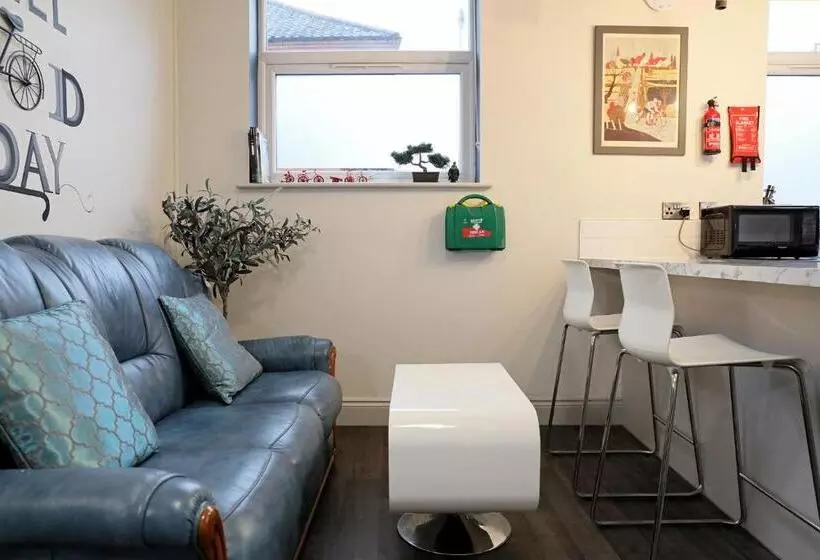 Contractor Friendly From  Tobs Norwich