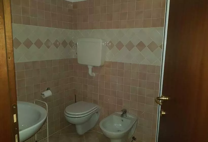 Hotelli Al Borgo Antico Ristorante Con Camere