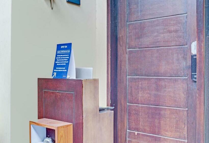 ホテル Spot On 90574 Pondok Anjani