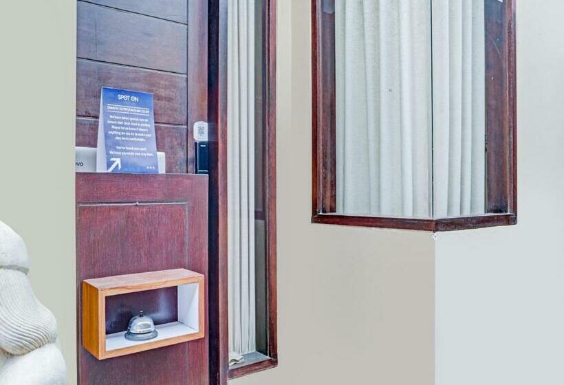 ホテル Spot On 90574 Pondok Anjani