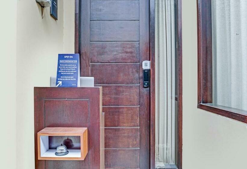 ホテル Spot On 90574 Pondok Anjani