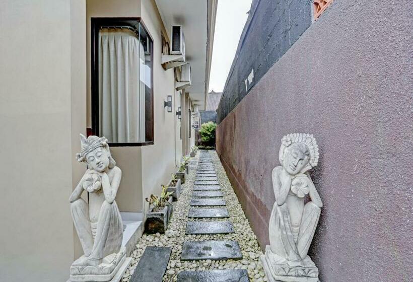 ホテル Spot On 90574 Pondok Anjani