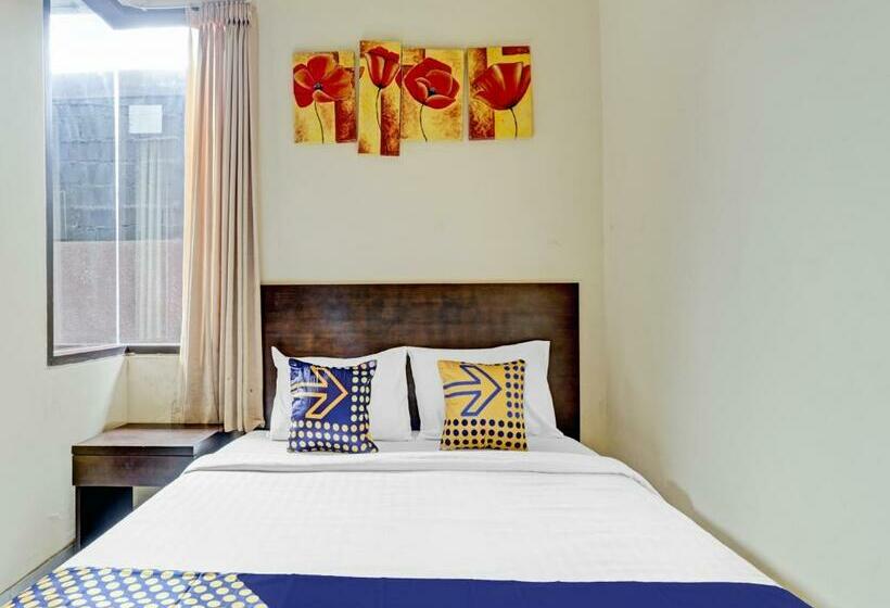 ホテル Spot On 90574 Pondok Anjani