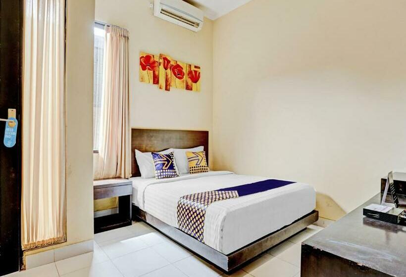 ホテル Spot On 90574 Pondok Anjani