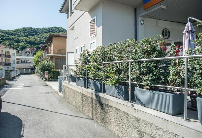 پانسیون Officina Rooms