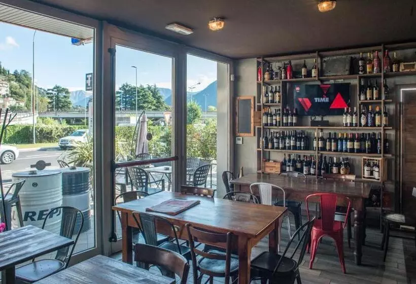 پانسیون Officina Rooms