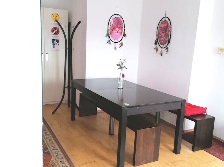 호스텔 Favoritenrooms