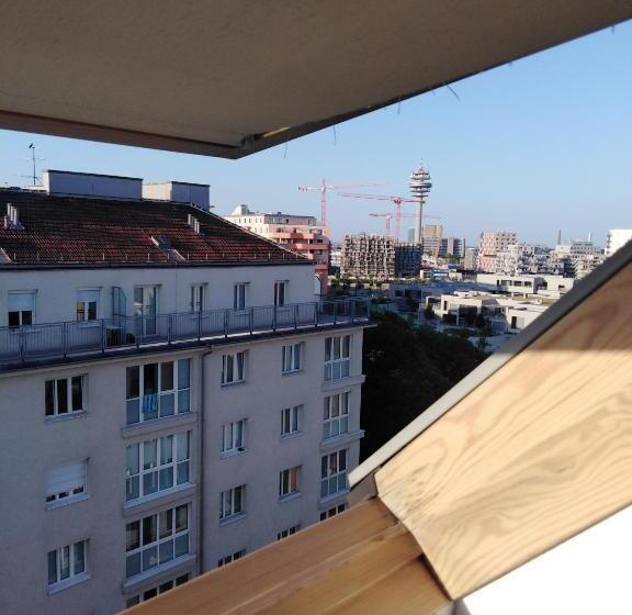 호스텔 Favoritenrooms