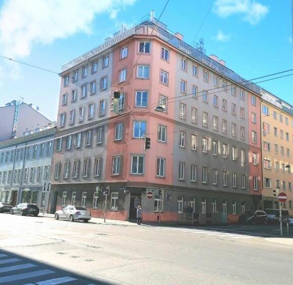 호스텔 Favoritenrooms