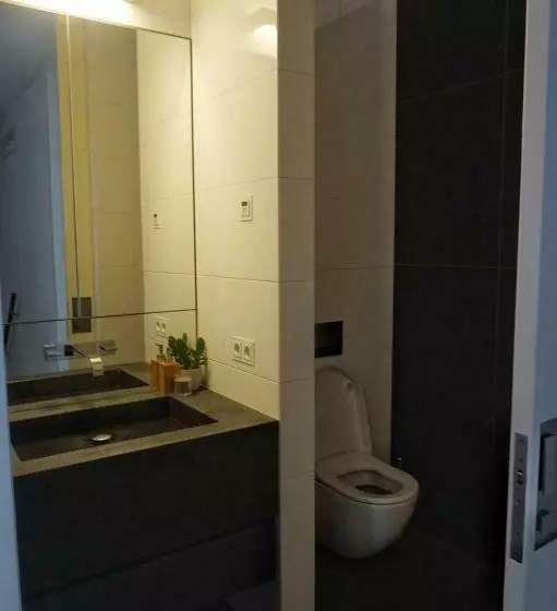 Aamiaismajoitus (B&B) Bed & Wellness Boxtel, Luxe Kamer Met Airco En Eigen Badkamer