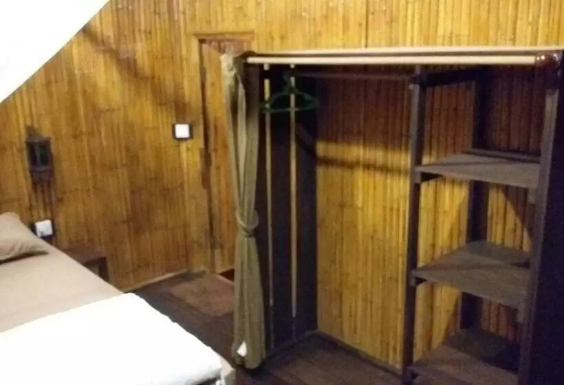 Hotelli Seacroft Bamboo Village