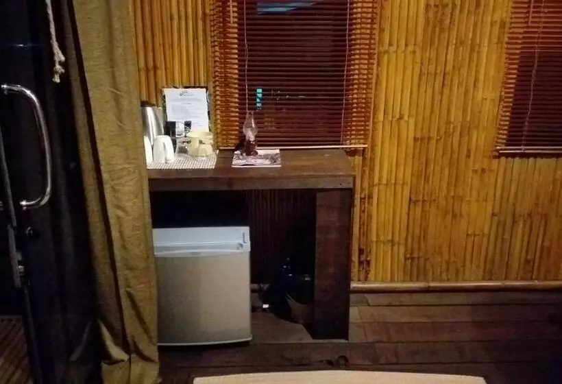 Hotelli Seacroft Bamboo Village