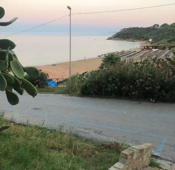 ペンション White Beach Le Castella