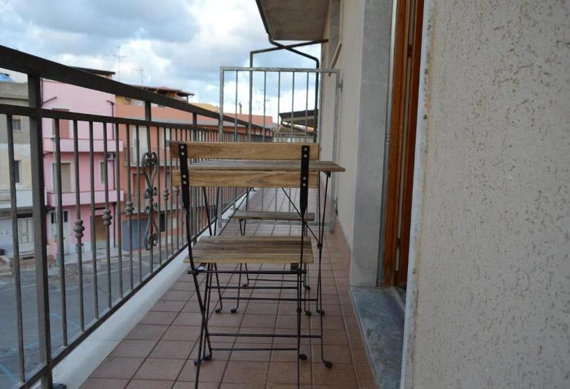 پانسیون White Beach Le Castella