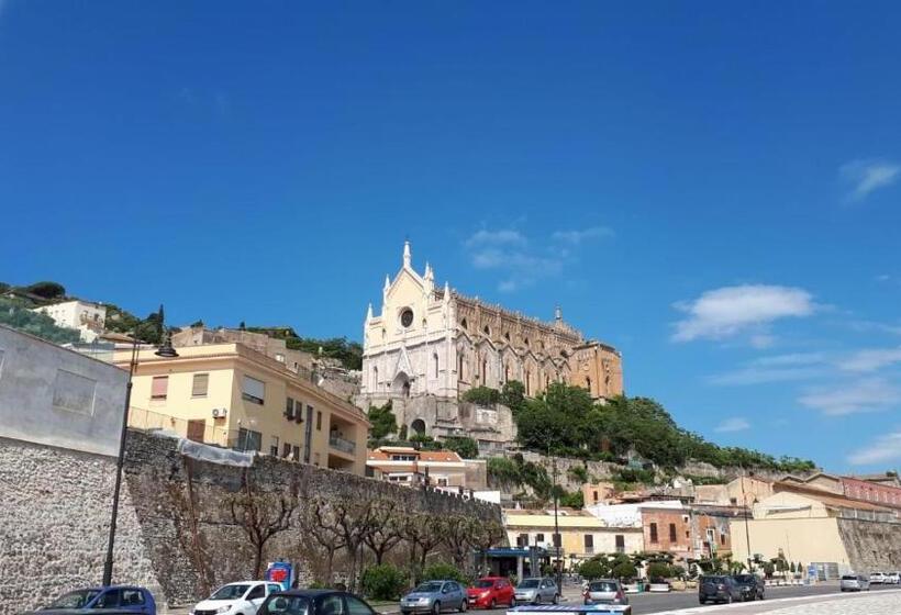 مبيت وإفطار Saturnia Garden