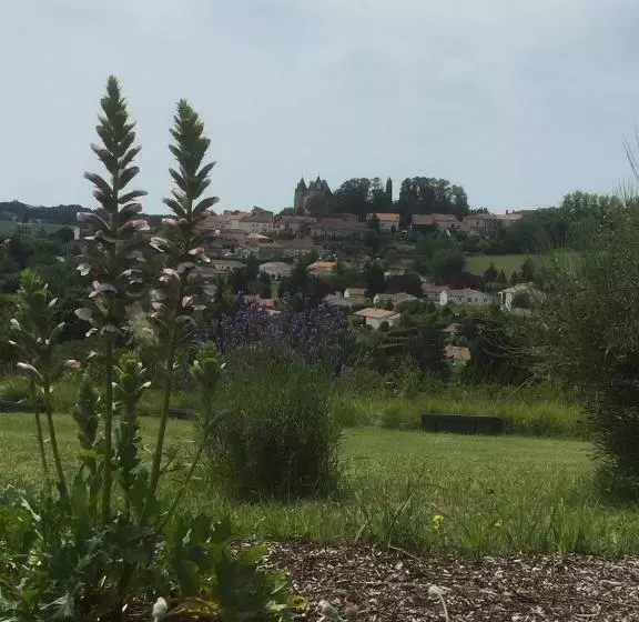 Aamiaismajoitus (B&B) Montismaurelli