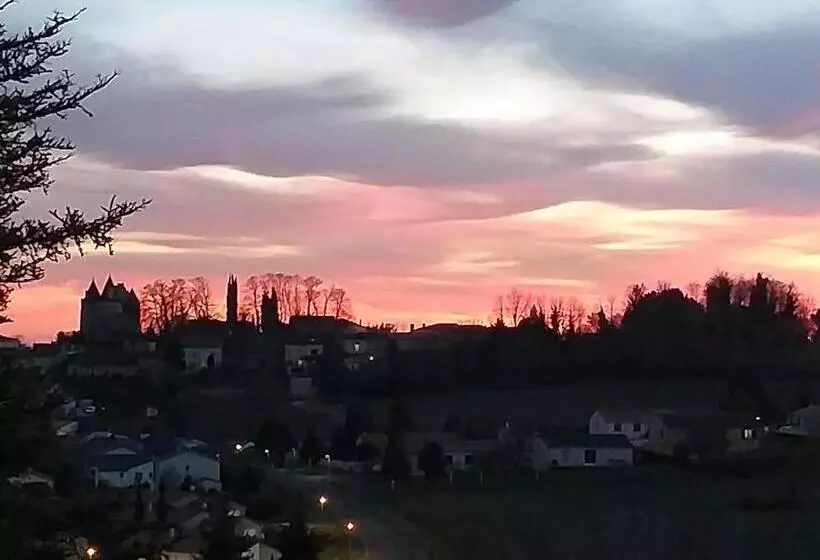 Aamiaismajoitus (B&B) Montismaurelli