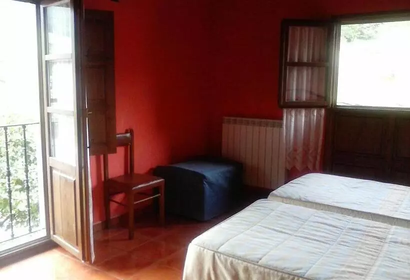 هتل Rural La Casona Del Fraile
