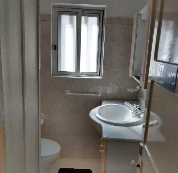 پانسیون Family Home  Lisboa