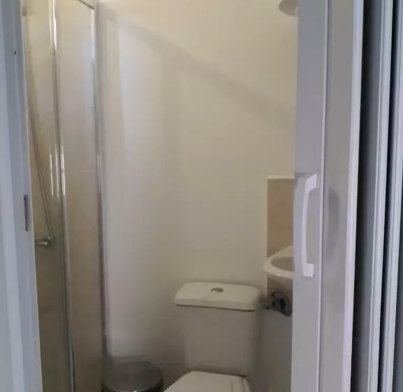 پانسیون Family Home  Lisboa