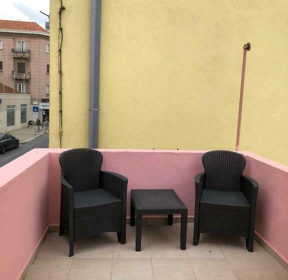 پانسیون Family Home Lisboa