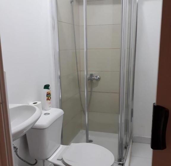 پانسیون Family Home Lisboa