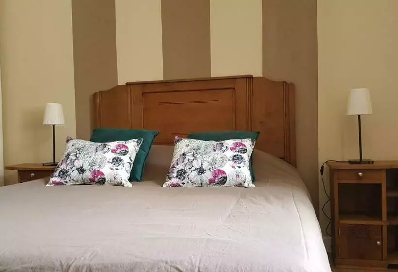 ベッドアンドブレックファースト Chambres D Hôtes Du Tilleul