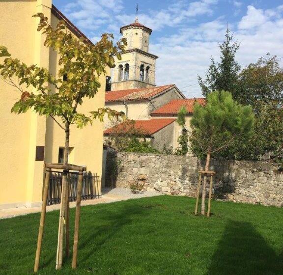 Пансион Casa Lenka