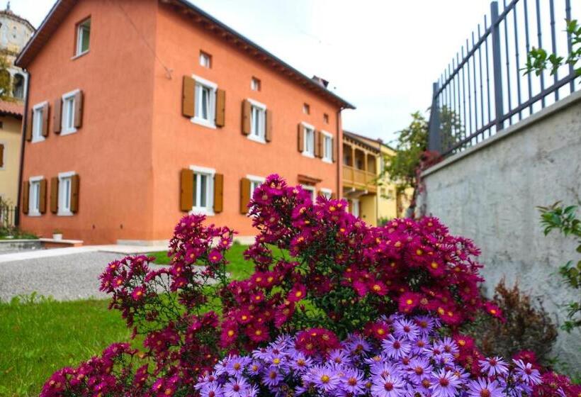 Пансион Casa Lenka