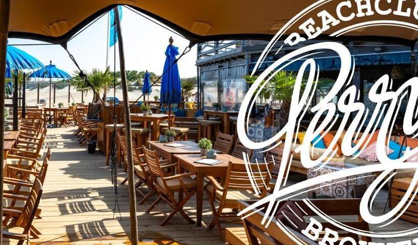 پانسیون Casa Qirih