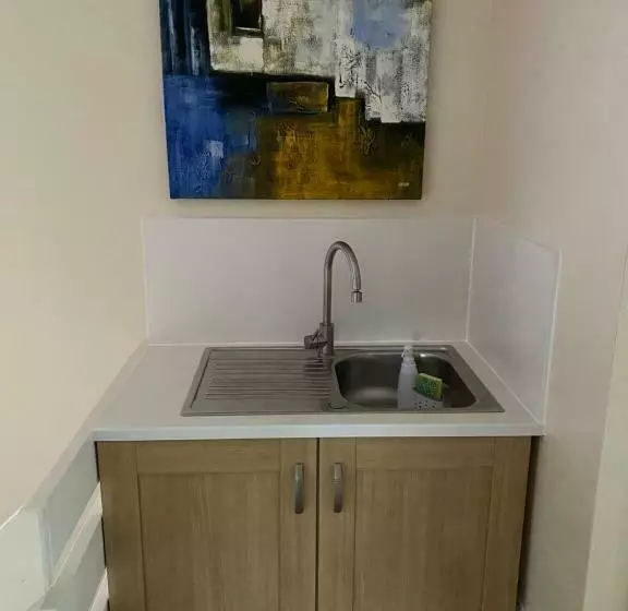 ペンション Quiet, Spacious Double Bedroom!