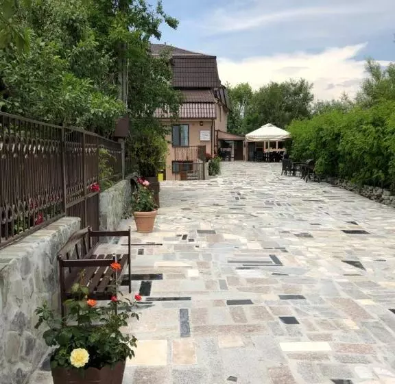 Pensiunea Calea Targovetilor